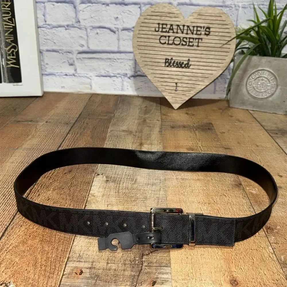 MICHAEL KORS BELT BLACK MK LOGO WITH SILVER BUCKLE reversible